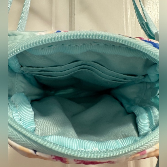 Vera Bradley Crossbody/Cell Phone Bag - Picture 4 of 6